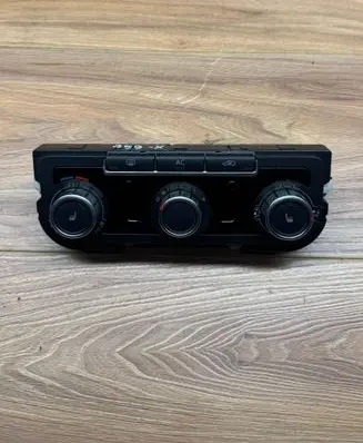 Volkswagen Golf VI Climate control unit 5HB00975111 3C8907336J