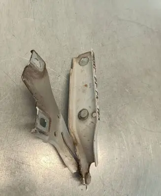 Volkswagen PASSAT B8 Engine bonnet/hood hinges 3G0823301
