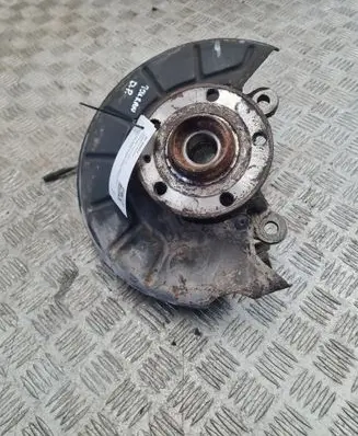 Volkswagen Touran I Front wheel hub