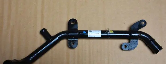 Volkswagen Polo V 6R Engine coolant pipe/hose 04B121065A
