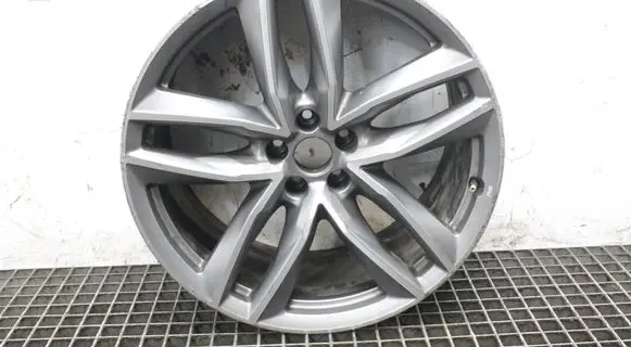 Audi Q7 4M R12 alloy rim 4M0601025