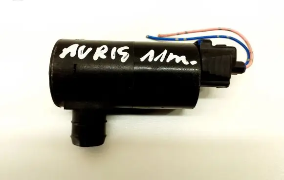 Toyota Auris 150 Windscreen/windshield washer pump 101109A 142937
