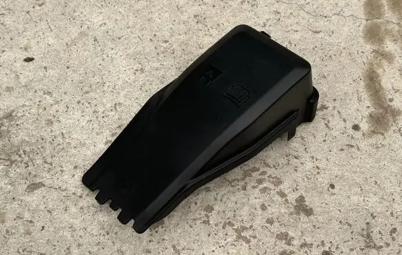 Volvo V60 Fuse box cover 31337340