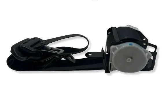 Mitsubishi Pajero Rear seatbelt N1527