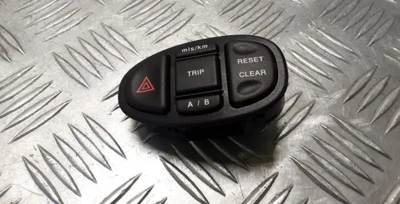 Jaguar S-Type Hazard light switch