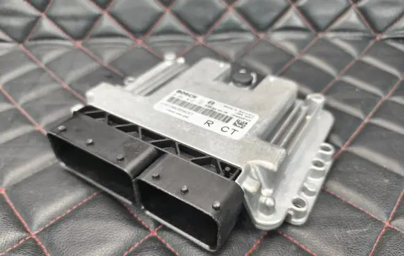 Honda CR-V Engine ECU kit and lock set 0281012131 1039S09749 37820RMAE03