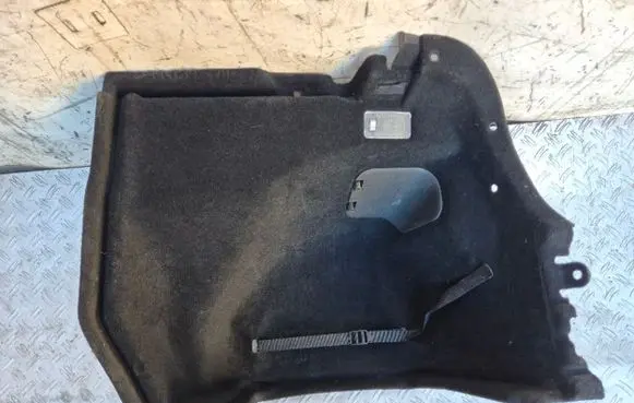 Trunk/boot side trim panel
