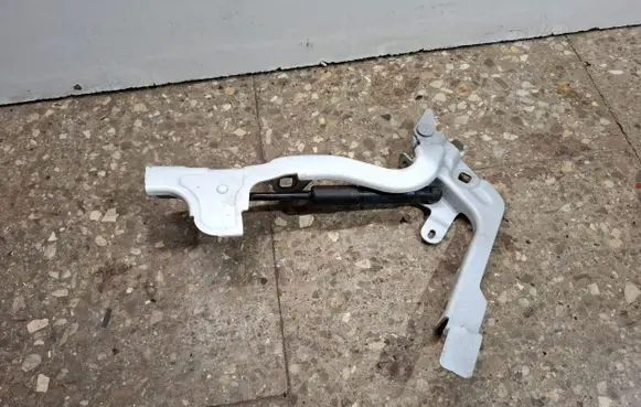 Citroen DS7 Crossback Engine bonnet/hood hinges 9829653680 9830049680