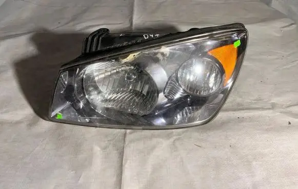 KIA Cerato Headlight/headlamp 921012F0