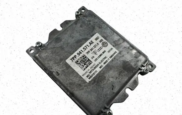 Volkswagen PASSAT B8 Headlight ballast module Xenon 7PP941571AE 7PP941571A W003T25173