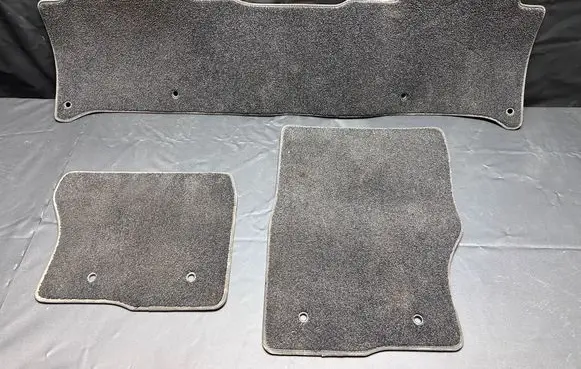 Land Rover Discovery 5 Car floor mat set HY32130A22AC 010245001 HY32130A22AC8PVJ