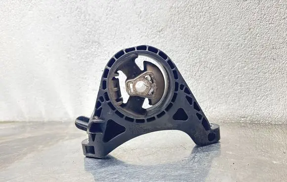 Opel Insignia A Engine mount bracket 13227769
