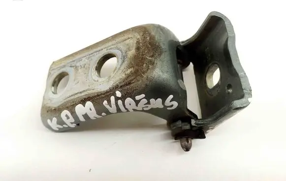 Citroen DS4 Front door upper hinge