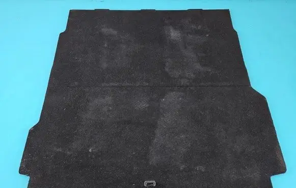 Trunk/boot floor carpet liner
