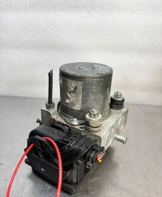 Renault Master III ABS Pump 476608497R