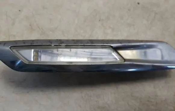 BMW 5 F10 F11 Front fender indicator light 71541607 7154169 01038701