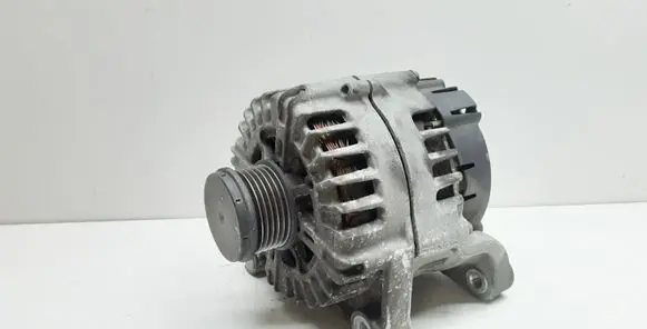 BMW 3 E90 E91 Generator/alternator 8507624