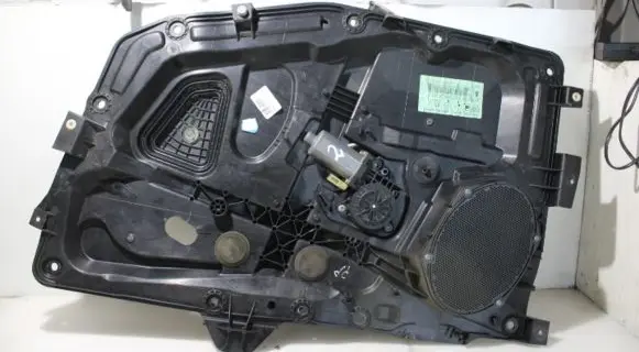 Ford Fiesta Front window lifting mechanism without motor