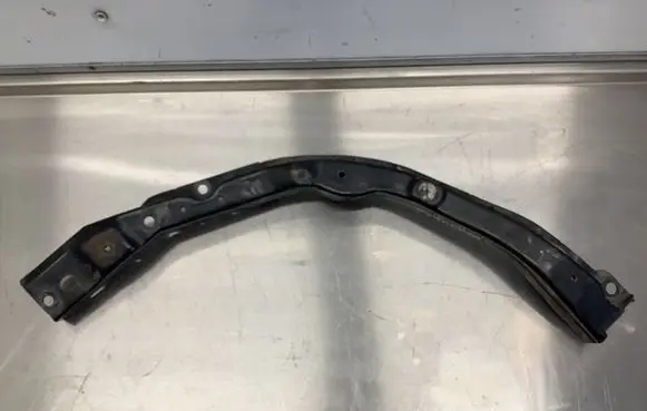 Nissan Murano Z50 Headlight/headlamp mounting bracket 