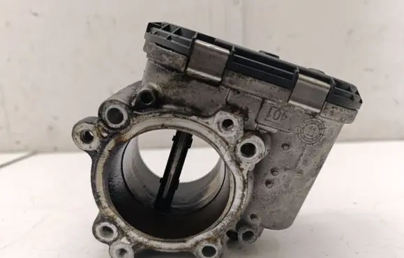 Mercedes-Benz E C207 W207 Throttle valve A6420900270