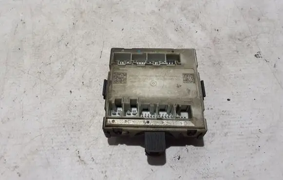 Mercedes-Benz GLC C254 Door control unit/module A2239009536