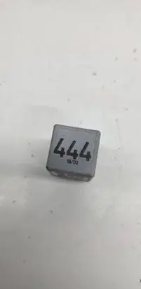 Volkswagen Golf IV Other relay 1J0927841 V23134A52X400