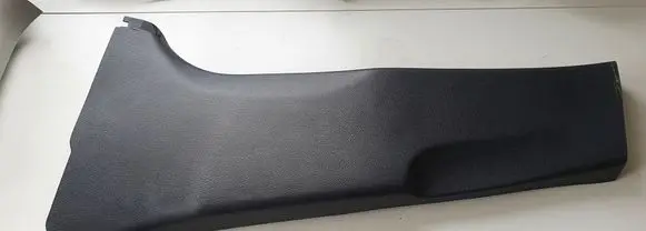 Toyota Yaris Pillar (middle) 