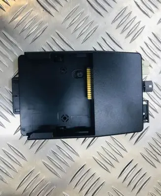 Mercedes-Benz C W204 GPS navigation control unit/module A1728100011