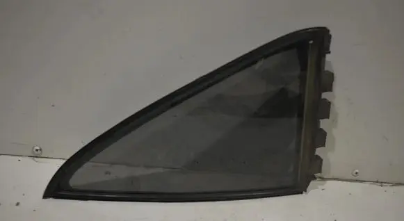 Toyota Corolla E120 E130 Rear vent window glass 