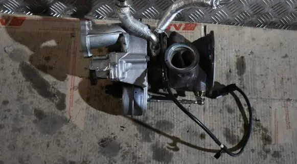 Porsche Panamera (971) Supercharger 0P2145704B555525