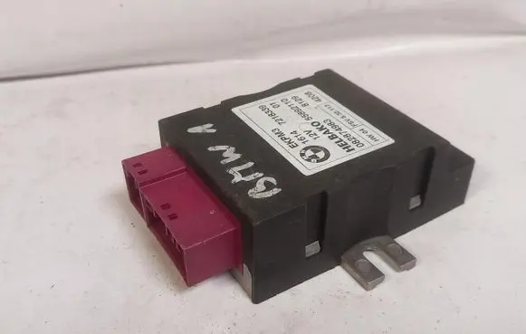 BMW 1 E81 E87 Fuel pump relay 7218339