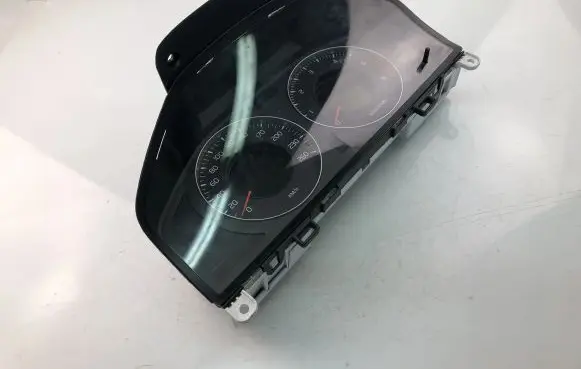 Volvo V70 Speedometer (instrument cluster) 31270899AA