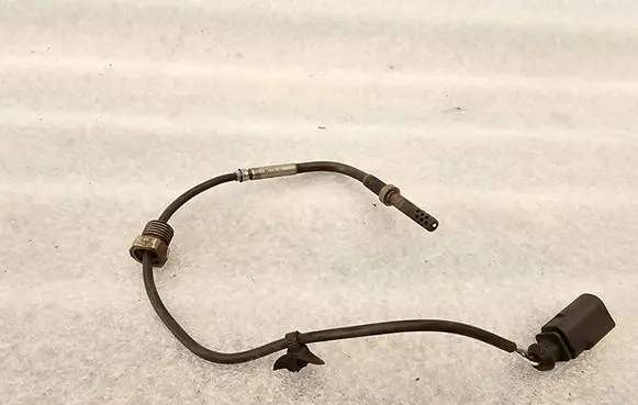 Audi A6 S6 C6 4F Exhaust gas temperature sensor 059906088A