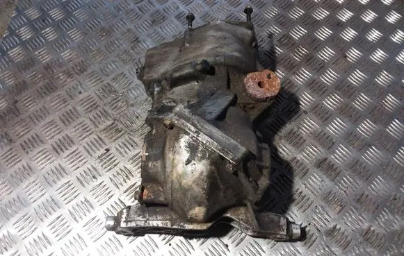 Volvo XC90 Rear differential 08689633