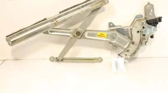 Suzuki Alto Front window lifting mechanism without motor