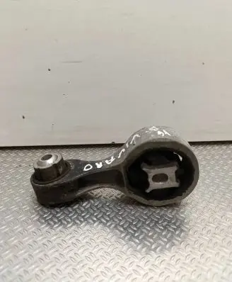 Opel Vivaro Engine mount bracket 326D06