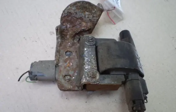 Nissan Serena High voltage ignition coil