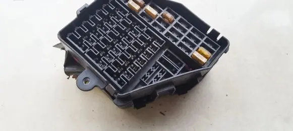Volkswagen Golf IV Fuse box set 1J0970096 1J0970005F