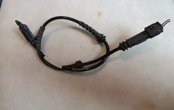 BMW 2 F46 ABS brake wheel speed sensor 6858467