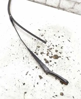 Volkswagen Golf Plus Front wiper blade arm 5M0955409A