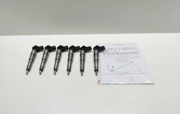 BMW 5 E60 E61 Fuel injectors set 7792721 779272105 0445115048