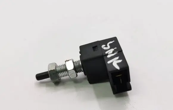 Clutch pedal sensor