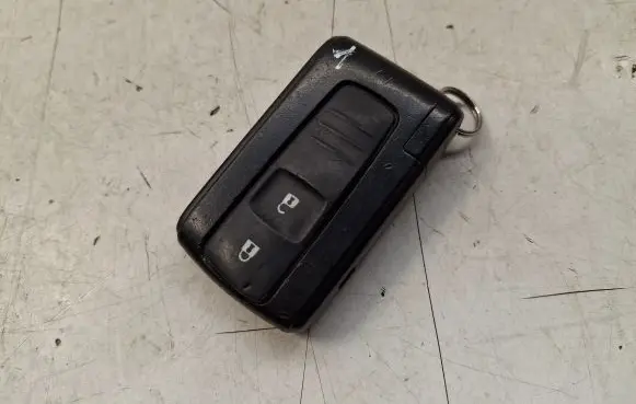 Toyota Corolla Verso AR10 Ignition key/card 890710F041 890700F021 890700F022