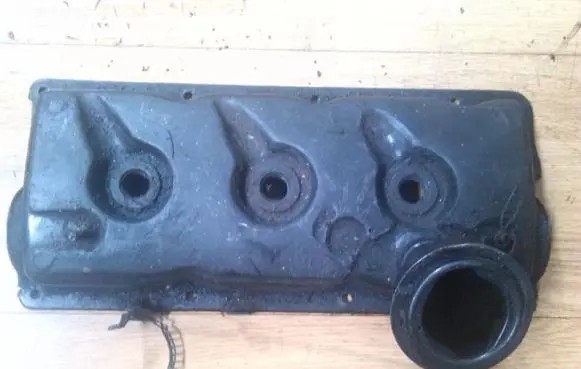 Audi A6 S6 C5 4B Rocker cam cover 