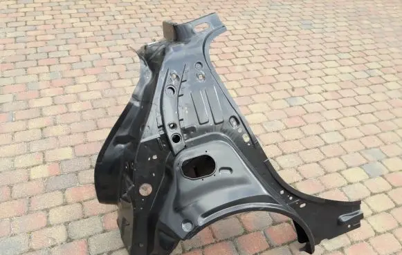 Dacia Sandero Fender 766301044R