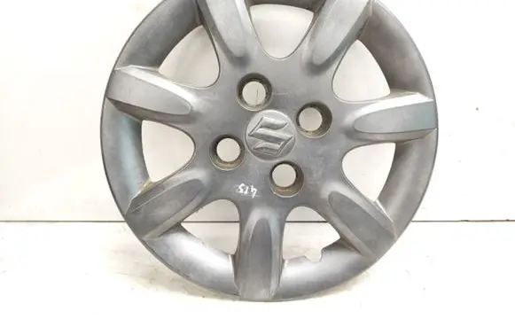 Suzuki Forenza R15 wheel hub/cap/trim 96410953