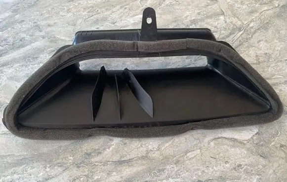 Volkswagen Touran I Air intake duct part 1T1819063