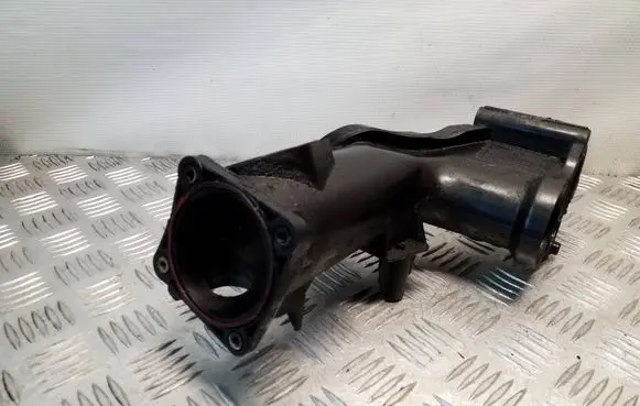 Jeep Grand Cherokee (WK) Air intake hose/pipe A6420901037