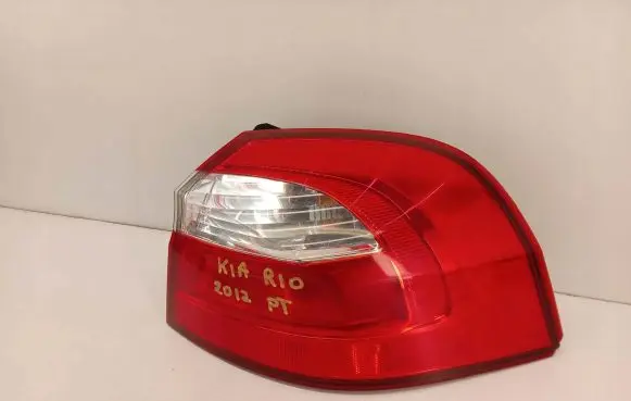 KIA Rio Rear/tail lights