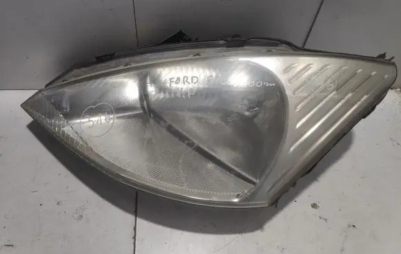 Ford Focus Headlight/headlamp
